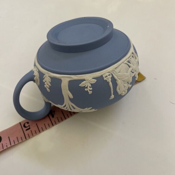 Vintage Wedgwood Jasperware Blue Creamer Greek Mythology England Mint - Picture 7 of 12